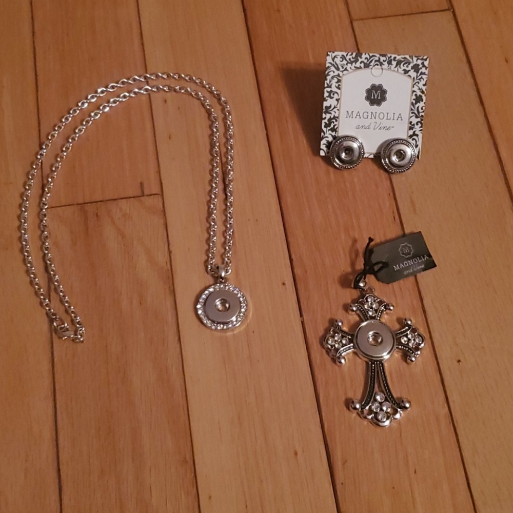 Magnolia & Vine Jewelry Lot